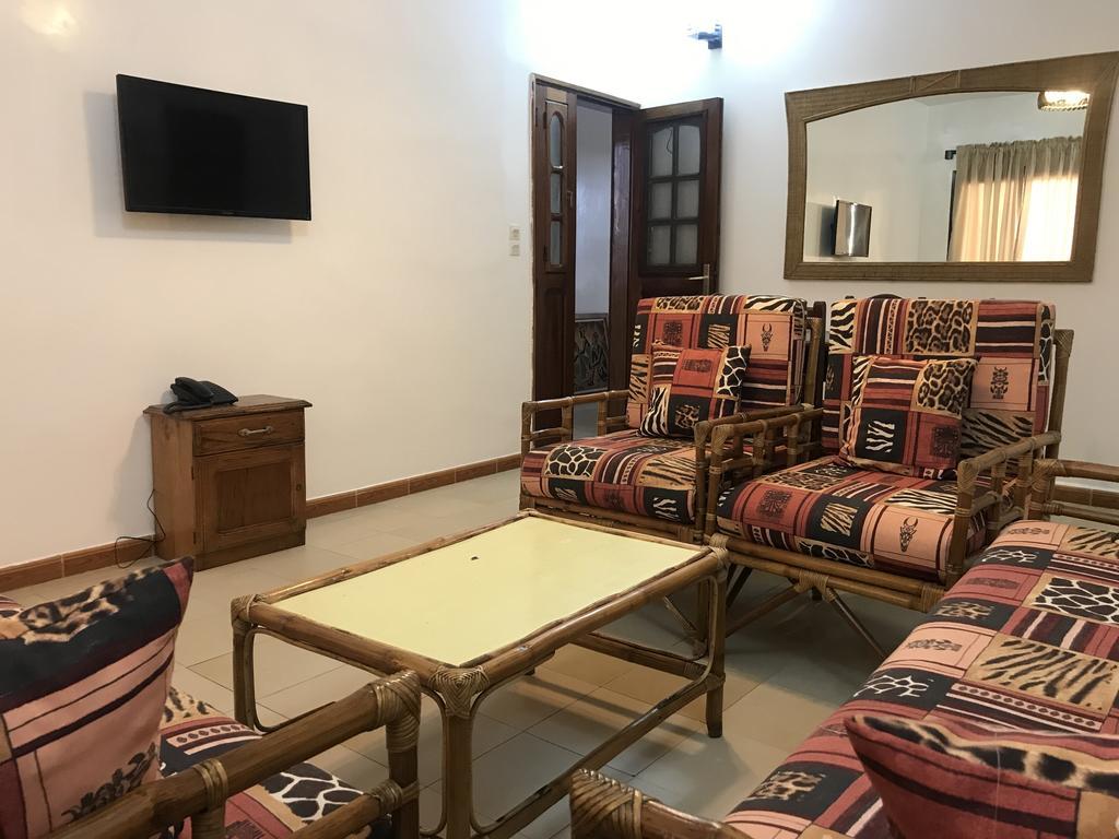 Hotel Residence Kakatar Dakar Bagian luar foto